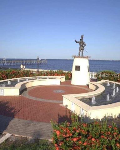 1015 ELM STREET, Punta Gorda, FL 33950