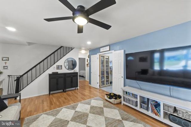 12 ELRIDGE LN, Willingborough, NJ 08046