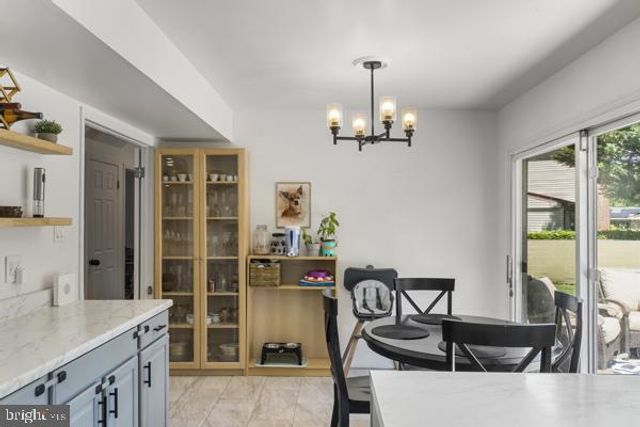 12 ELRIDGE LN, Willingborough, NJ 08046