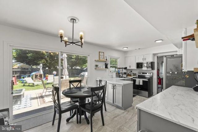 12 ELRIDGE LN, Willingborough, NJ 08046