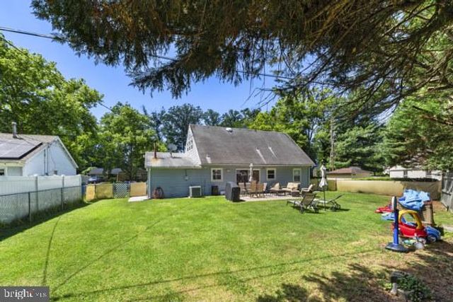 12 ELRIDGE LN, Willingborough, NJ 08046