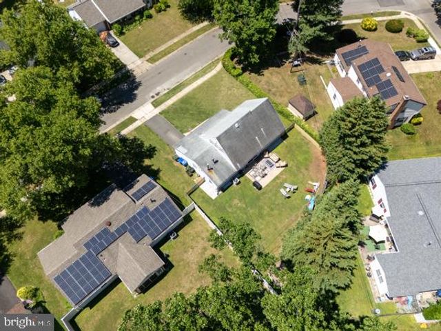 12 ELRIDGE LN, Willingborough, NJ 08046