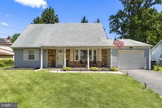 12 ELRIDGE LN, Willingborough, NJ 08046