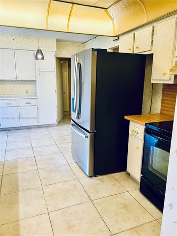 8111 NW 92nd Avenue, Tamarac, FL 33321