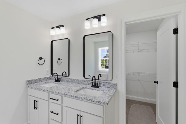 408 Legions Ct, La Vergne, TN 37086
