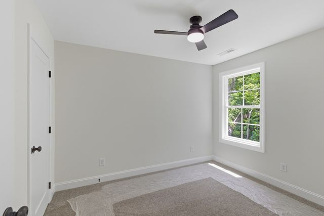 408 Legions Ct, La Vergne, TN 37086