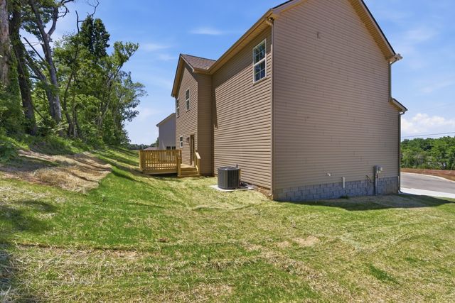 408 Legions Ct, La Vergne, TN 37086