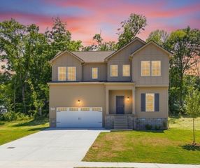 408 Legions Ct, La Vergne, TN 37086
