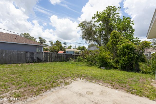 2940 Courtland Boulevard, Deltona, FL 32738