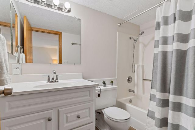 291 7th Street W 1604, Saint Paul, MN 55102