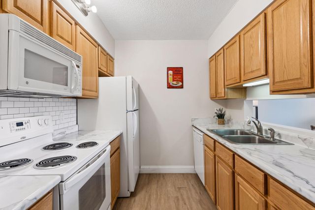 291 7th Street W 1604, Saint Paul, MN 55102