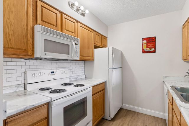 291 7th Street W 1604, Saint Paul, MN 55102