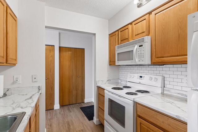 291 7th Street W 1604, Saint Paul, MN 55102