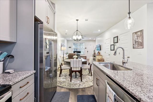 615 Old Hickory Blvd Unit 721, Nashville, TN 37209