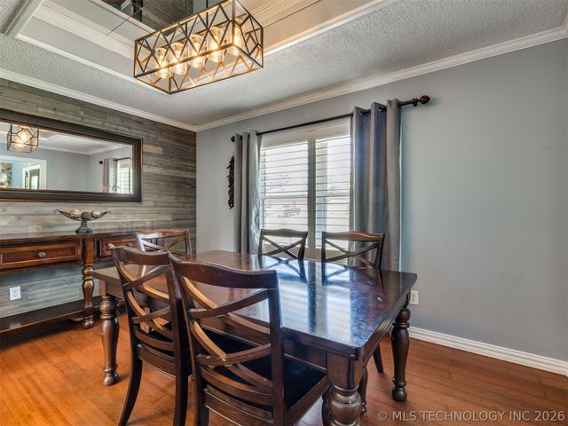 8817 S 72nd East Avenue, Tulsa, OK 74133