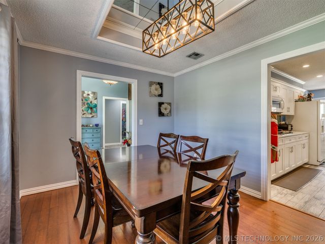 8817 S 72nd East Avenue, Tulsa, OK 74133
