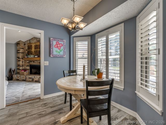 8817 S 72nd East Avenue, Tulsa, OK 74133