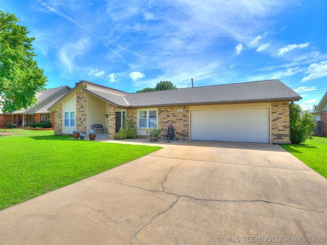 8817 S 72nd East Avenue, Tulsa, OK 74133