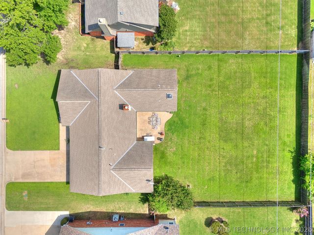 8817 S 72nd East Avenue, Tulsa, OK 74133