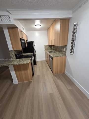 1125 NE 16th Pl 212, Fort Lauderdale, FL 33305