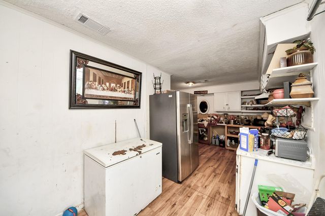 2909 Tarpey Avenue, Texas City, TX 77590