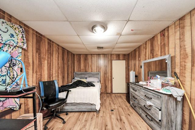 2909 Tarpey Avenue, Texas City, TX 77590