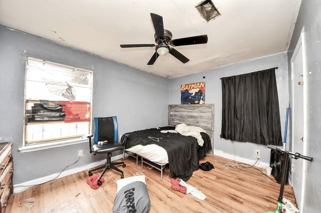 2909 Tarpey Avenue, Texas City, TX 77590