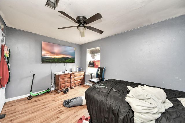 2909 Tarpey Avenue, Texas City, TX 77590