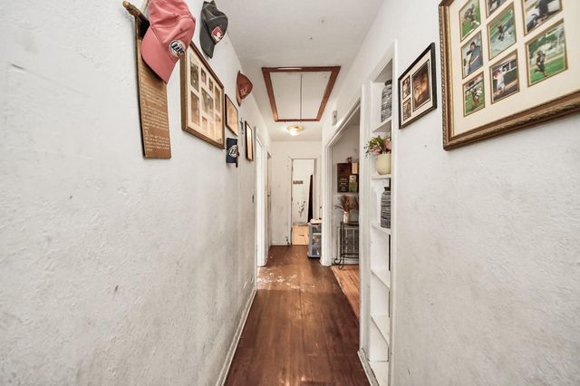 2909 Tarpey Avenue, Texas City, TX 77590