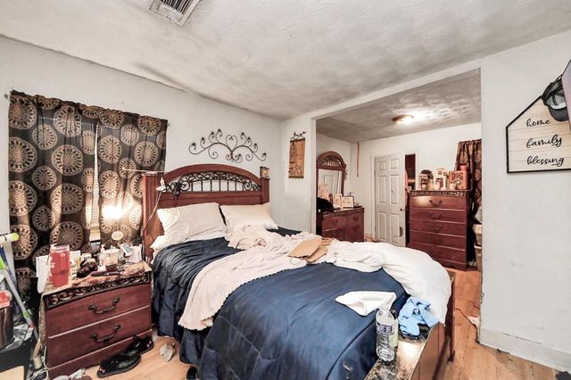 2909 Tarpey Avenue, Texas City, TX 77590