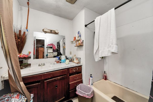 2909 Tarpey Avenue, Texas City, TX 77590