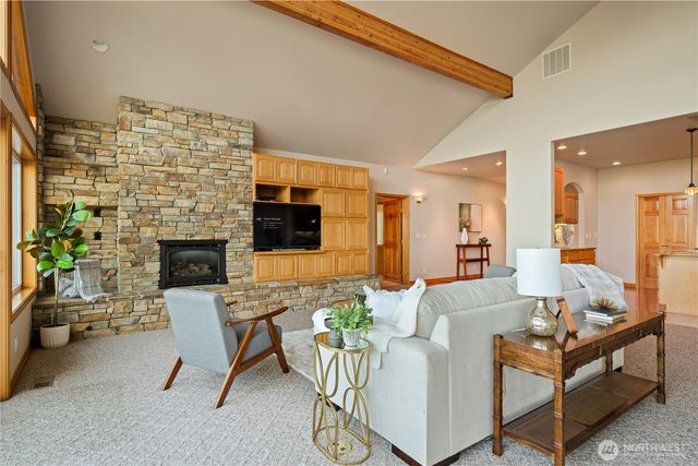 8151 E Seaview Drive, Port Orchard, WA 98366