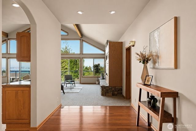 8151 E Seaview Drive, Port Orchard, WA 98366