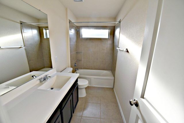 644 Heritage Grove RD, Leander, TX 78641