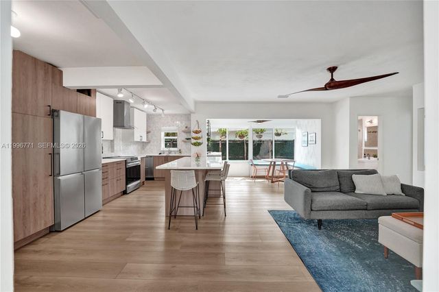 1501 NE 35th St, Oakland Park, FL 33334