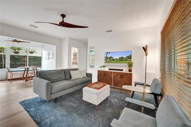 1501 NE 35th St, Oakland Park, FL 33334