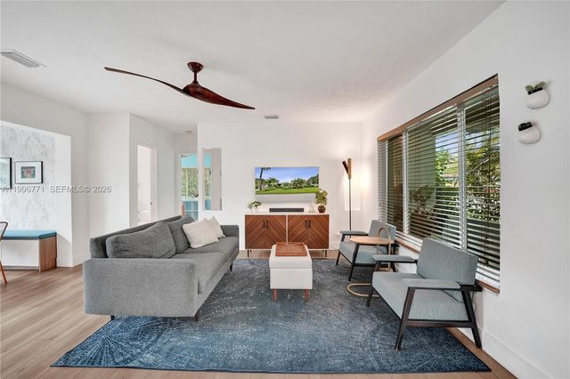 1501 NE 35th St, Oakland Park, FL 33334