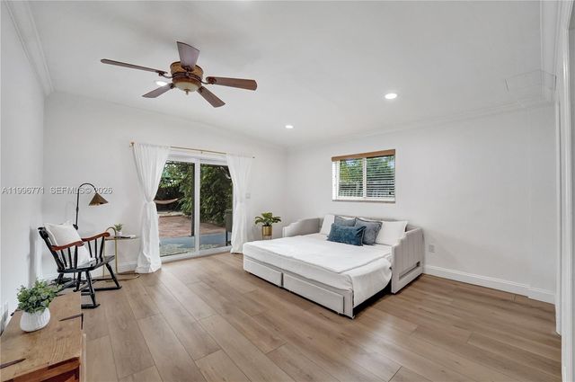 1501 NE 35th St, Oakland Park, FL 33334