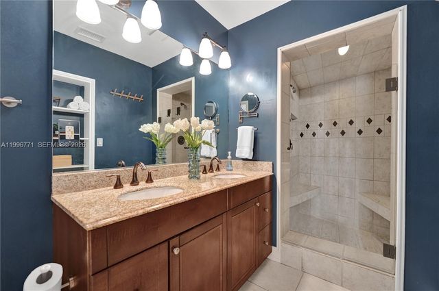 1501 NE 35th St, Oakland Park, FL 33334