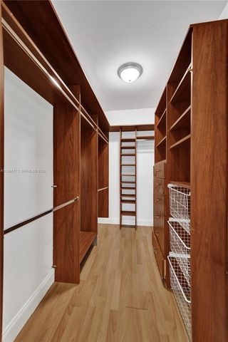 1501 NE 35th St, Oakland Park, FL 33334