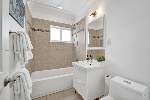 1501 NE 35th St, Oakland Park, FL 33334