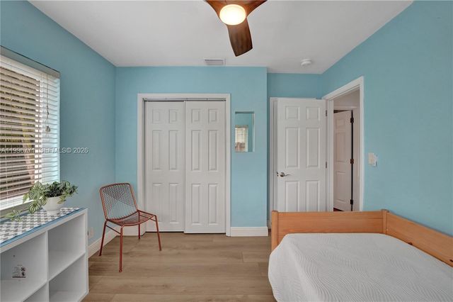 1501 NE 35th St, Oakland Park, FL 33334