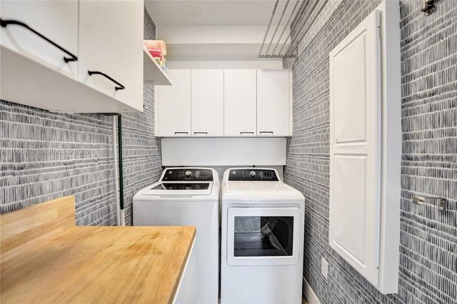 1501 NE 35th St, Oakland Park, FL 33334