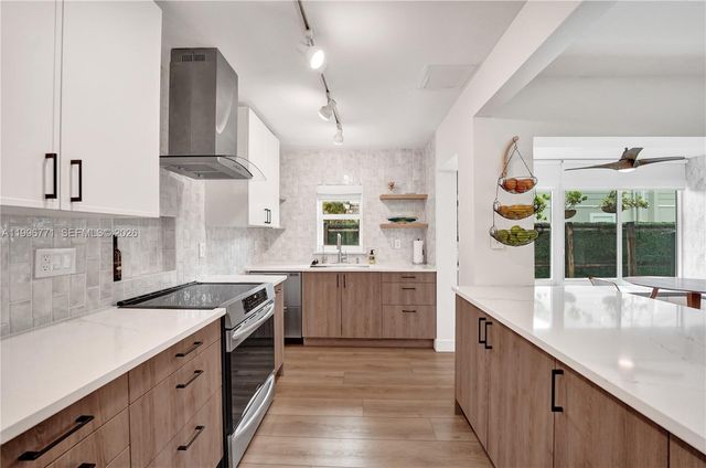 1501 NE 35th St, Oakland Park, FL 33334