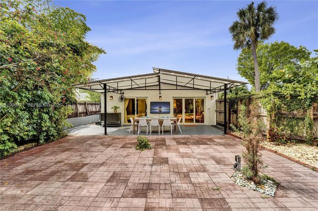 1501 NE 35th St, Oakland Park, FL 33334