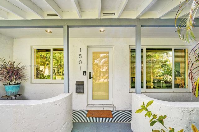 1501 NE 35th St, Oakland Park, FL 33334