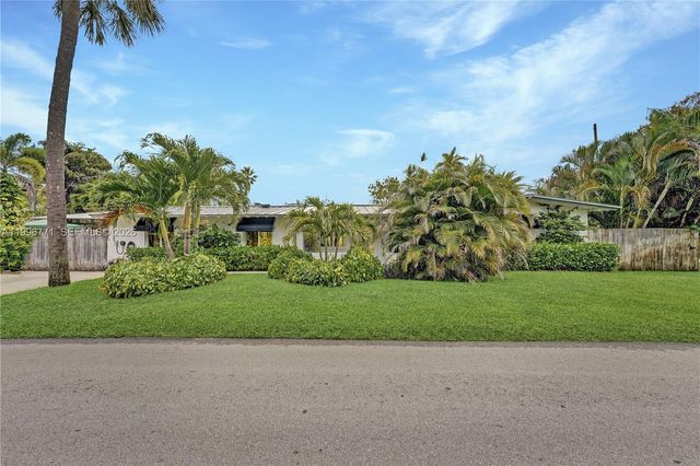 1501 NE 35th St, Oakland Park, FL 33334