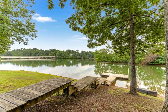 119 Blalock Coves Drive, Chesnee, SC 29323