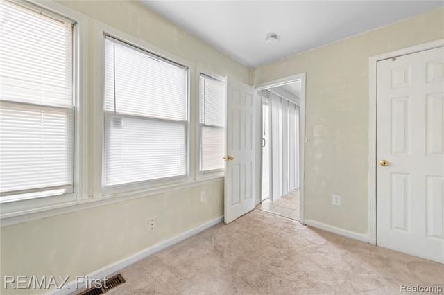 22000 Cunningham Avenue, Warren, MI 48091