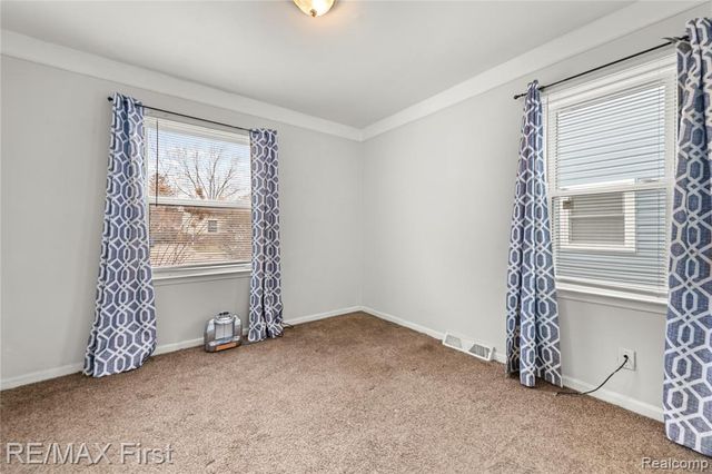 22000 Cunningham Avenue, Warren, MI 48091